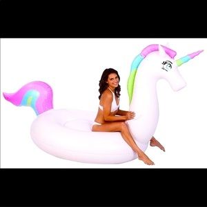 🦄HUGE Unicorn Pool Float🦄 New in Box